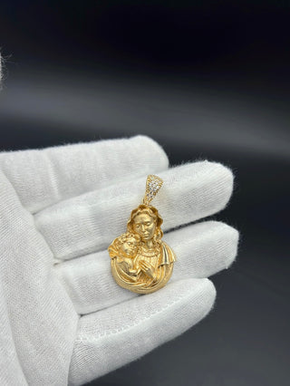 New Gold 14K Beautiful Virgen Pendant by GO™